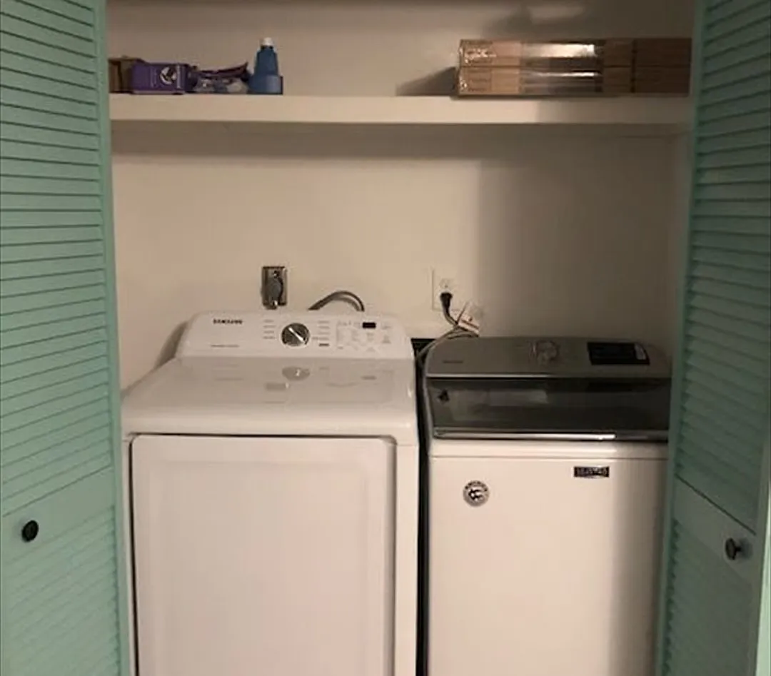 2 bed, 1000 sqft, $1,595 — Photo 4