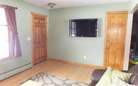 2nd image of 7582 Lucky Ln