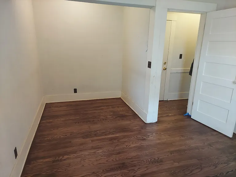 317 E Thomas St #7 — Photo 9