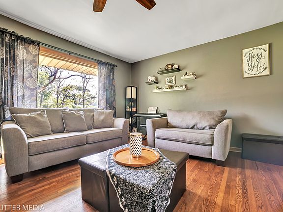 4th image of 8040 S 85th Ct