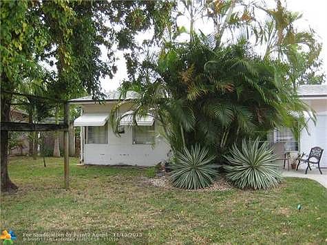 2nd image of 1660 NE 32nd Pl