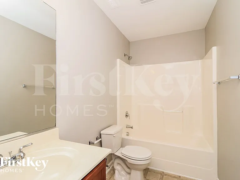 667 Field Crossing Ct — Photo 13