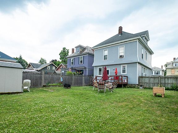 4th image of 5 Catalpa Dr
