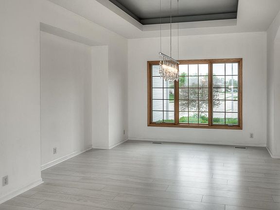 5th image of 130 Marina Ct
