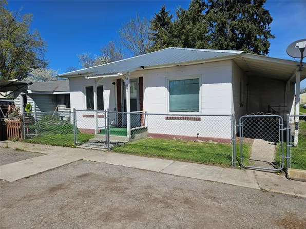 418 Buchanan St SW #1/2, Ronan, MT 59864