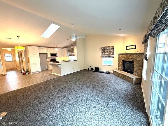 4th image of 206 Lavender Ln