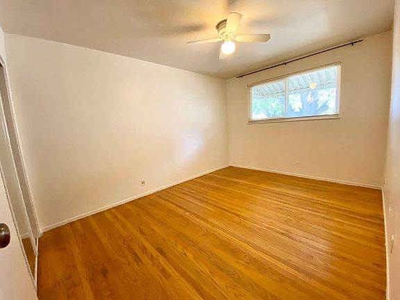 5th image of 2948 Barkley Ave