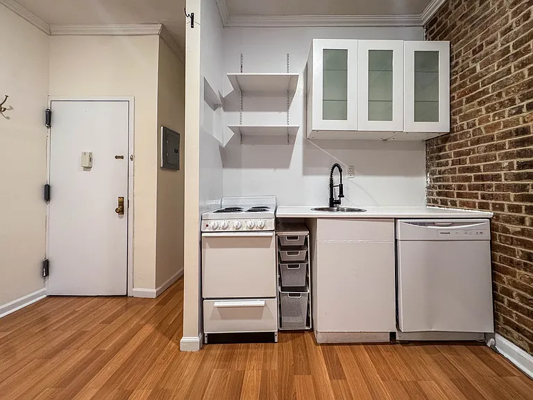 71 Pineapple St #1A — Photo 4