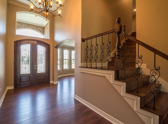 5th image of 107 King Palms Way