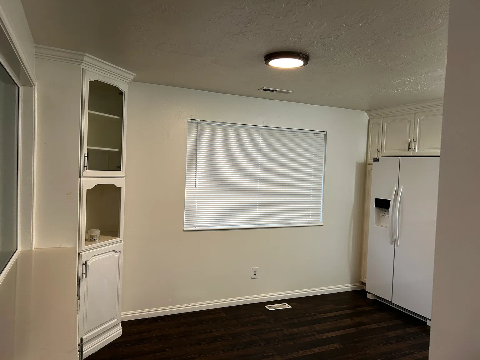 2 bed, 1100 sqft, $1,900 — Photo 4