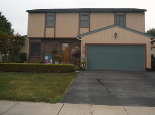 1949 Parc Rue, Northwood, OH 43619