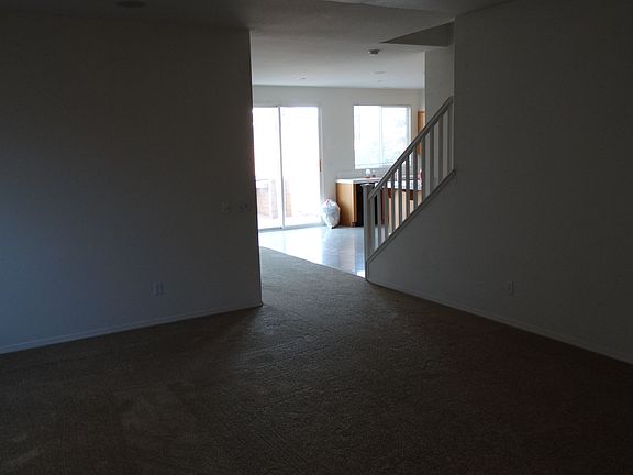 5th image of 14163 Desert Rose St