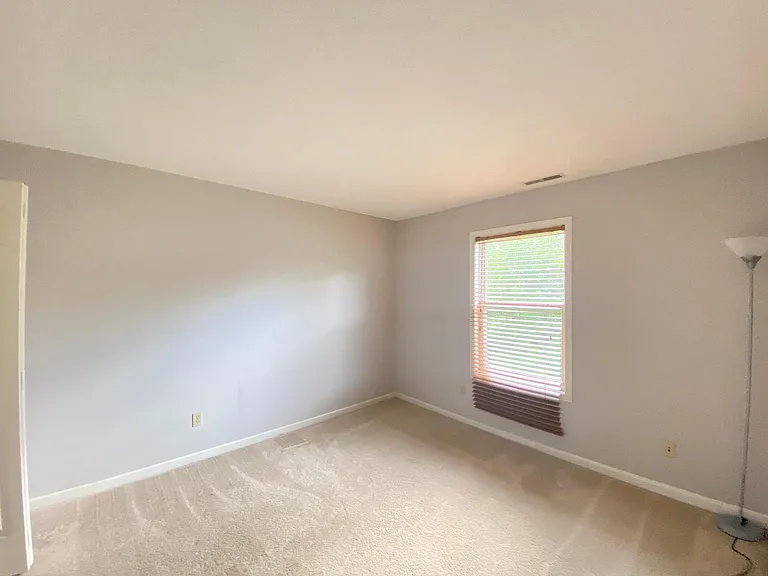 8027 Rocky Glen Pl — Photo 18