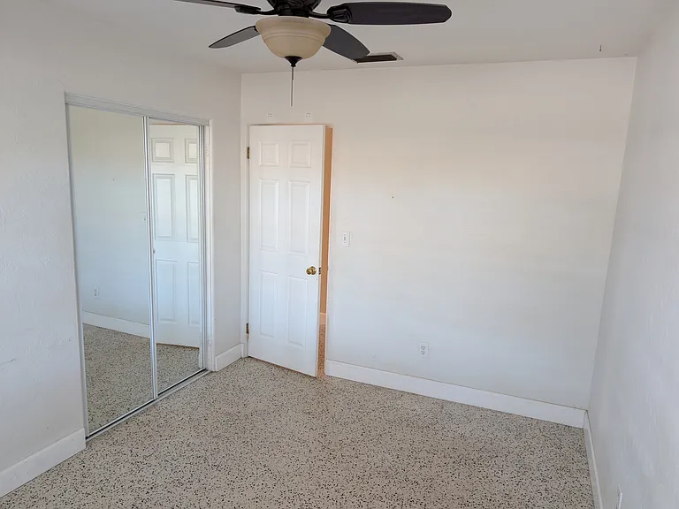 2303 Tulip St — Photo 26