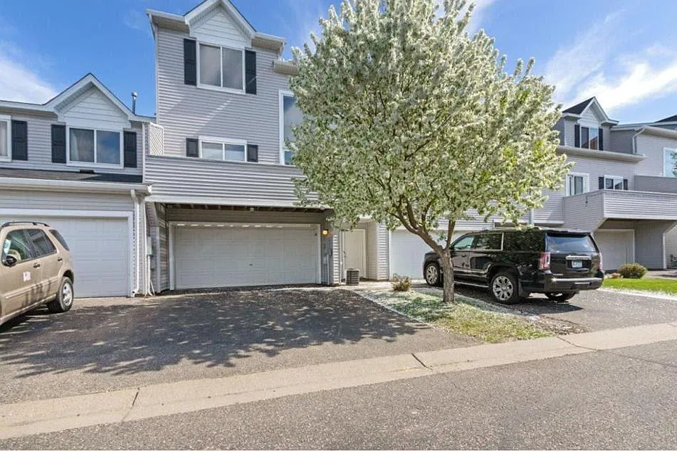 68XX Meadow Grass Ln S — Photo 2