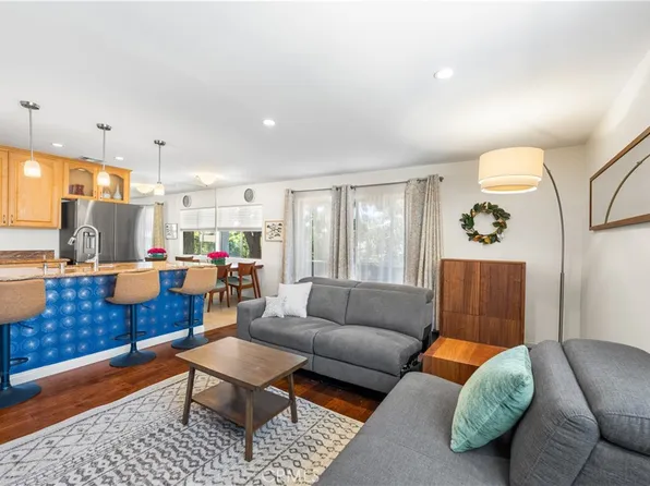 5900 Murietta Ave APT 204, Van Nuys, CA 91401