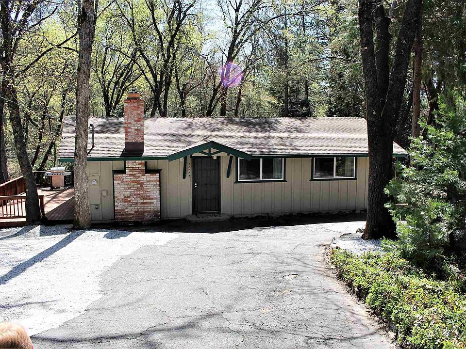 1st image of 16883 E Meadow Ln