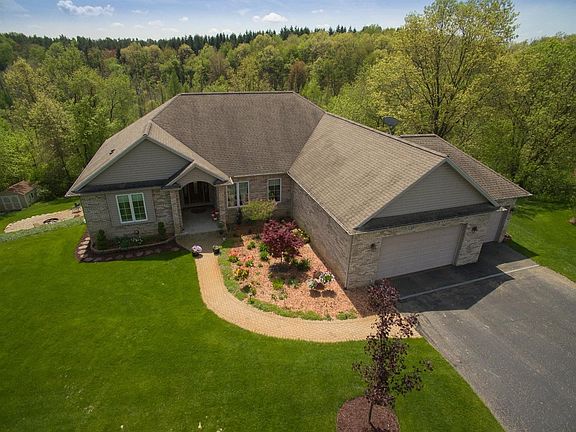 2nd image of 680 Stonehill Dr