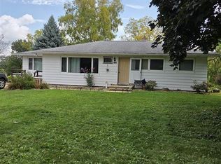 2546 S Fish Hatchery Rd, Madison, WI 53711