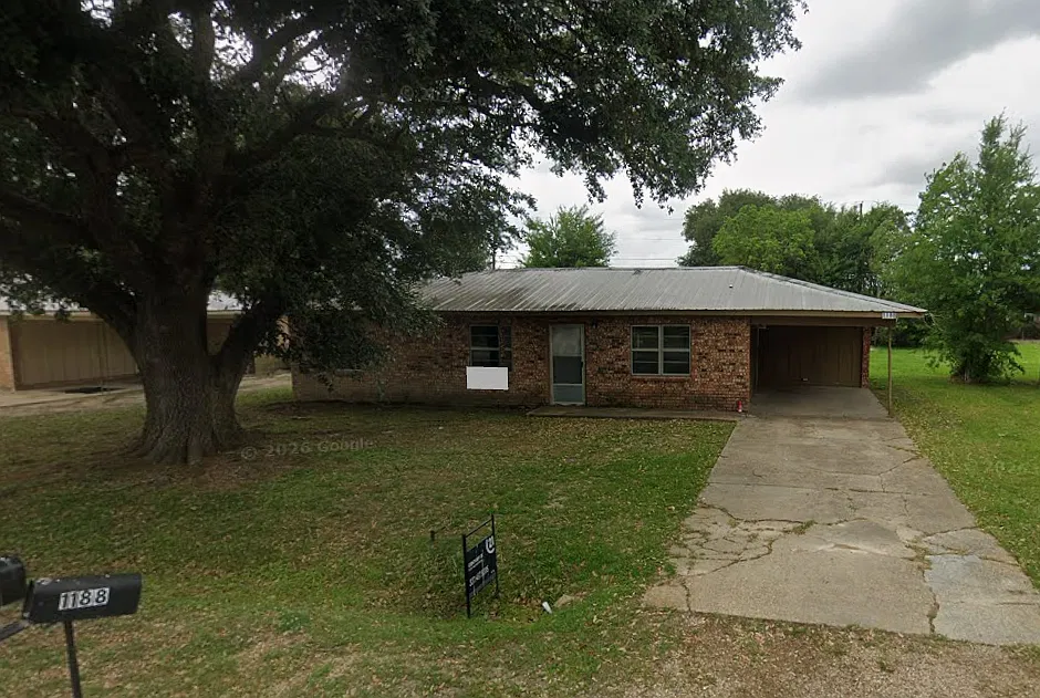 3 bed, 1155 sqft, $750 — Photo 1