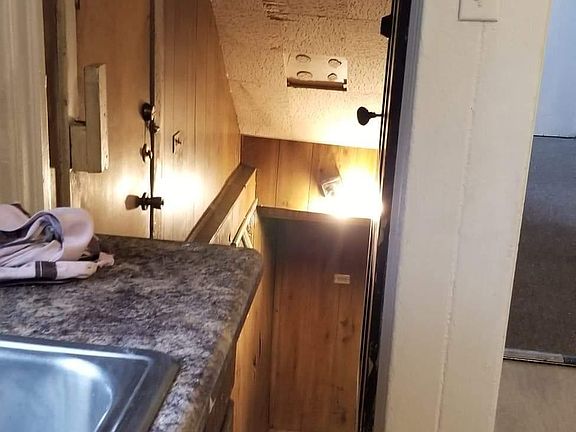 2nd image of 545 Cleveland Ave