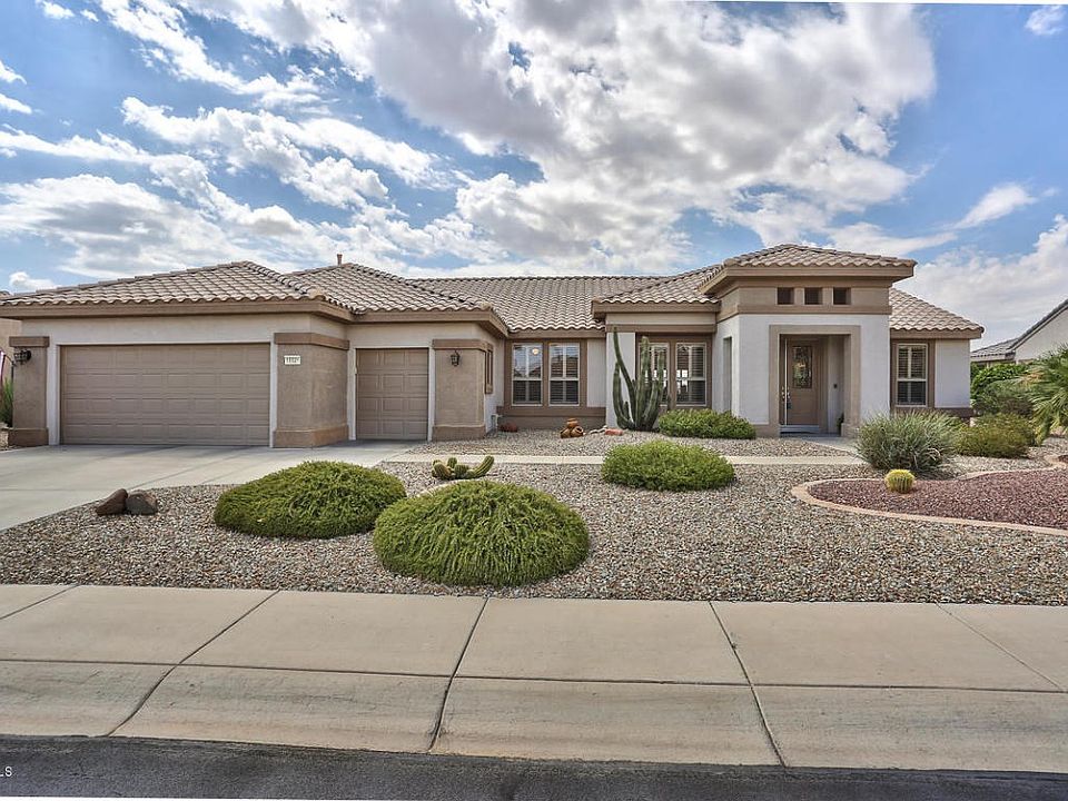 1st image of 15521 W Saint Andrews Way
