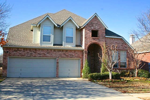 1st image of 1204 Whispering Oaks Dr