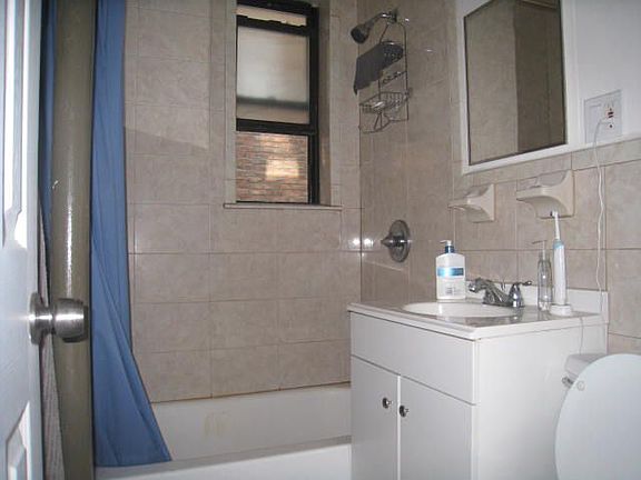 5th image of 3079 33rd St APT 2A
