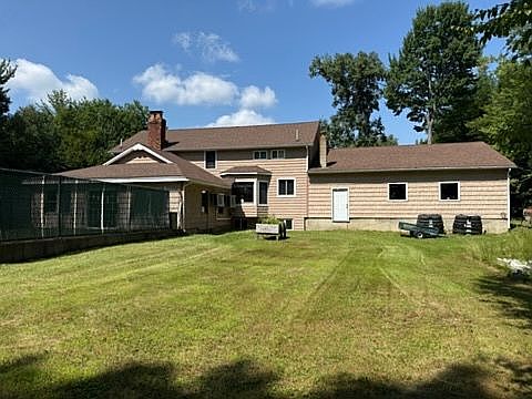 4th image of 63 Wilderness Dr