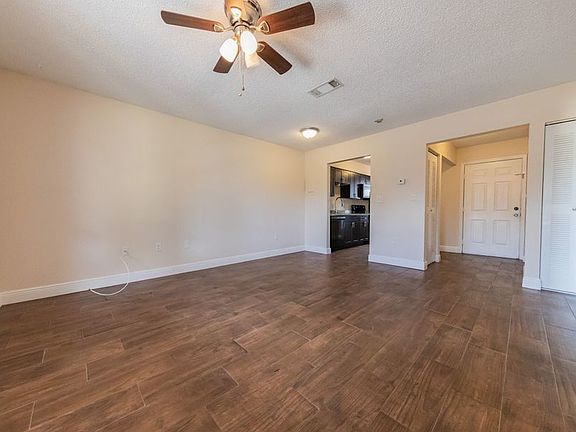 3rd image of 2224 Zinfandel Ln