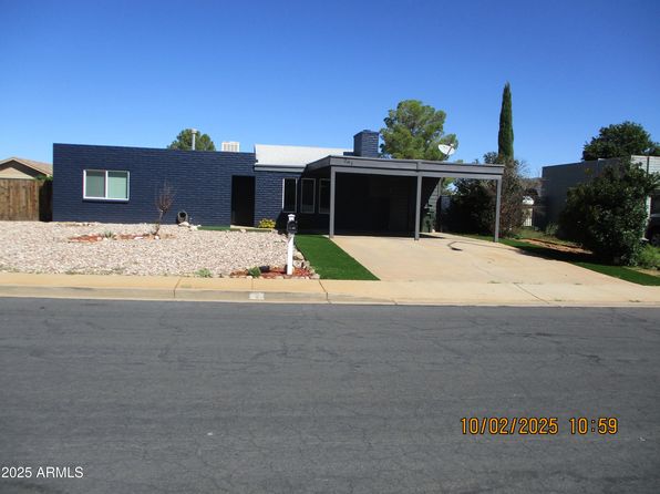 201 Meadows Dr