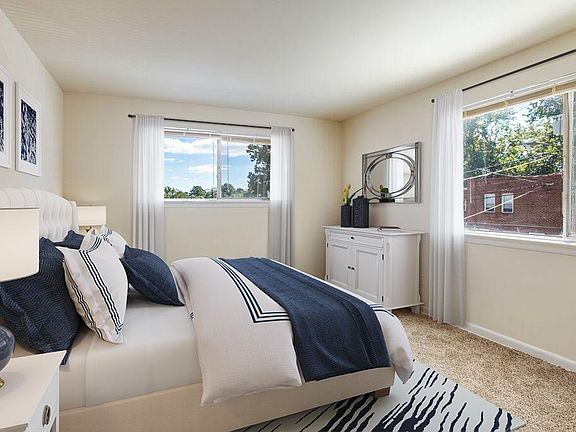 2nd image of 5124 Astor Pl SE