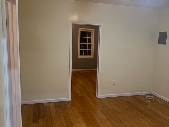 4th image of 109-58 153rd St #2