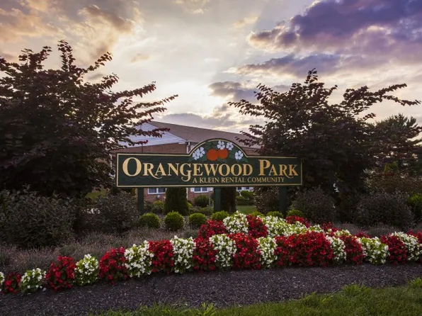 Orangewood Apartments