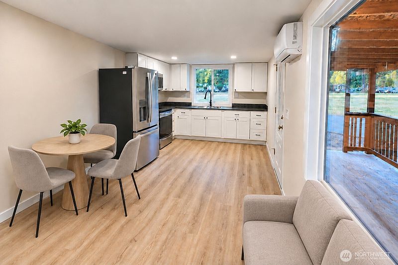 4th image of 262 Mossyrock Road W #34