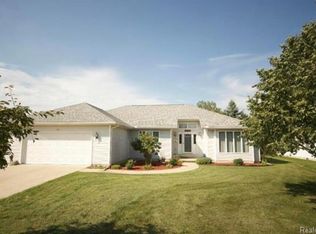 557 McBride St, Dundee, MI 48131