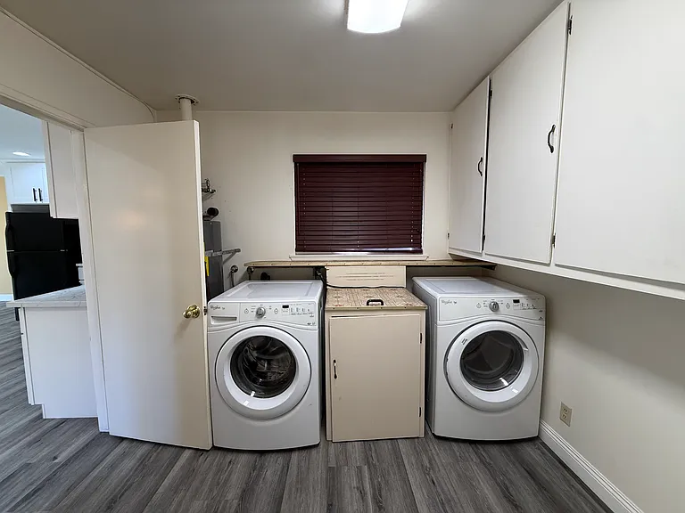 Laundry + Pantry