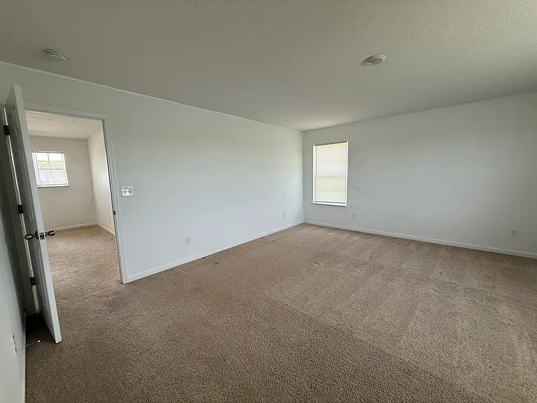 577 Freedom Dr — Photo 27