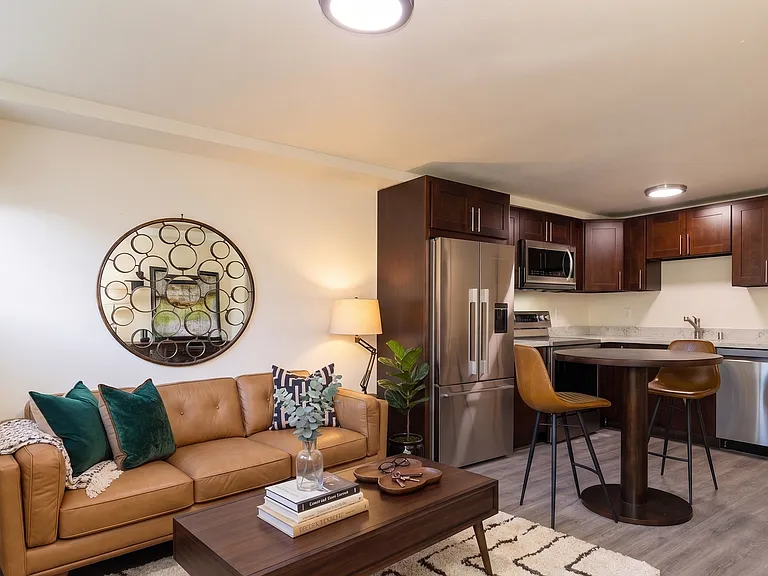 Ballard Seattle 3 Bedroom Apartment for Rent | In-Unit Laundry, Pet Friendly, Parking Available &... — Photo 27