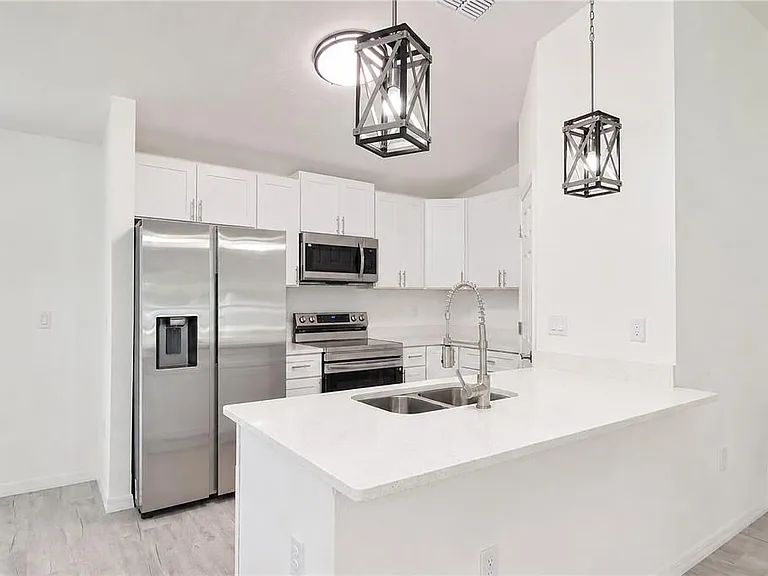 510 SW 15th Ave — Photo 7