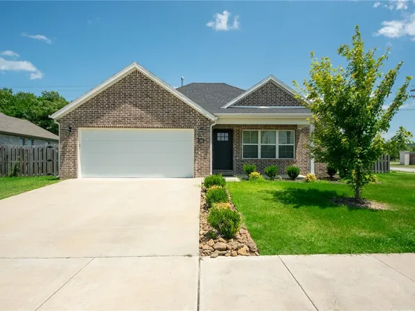 70 E Loveland Loop, Farmington, AR 72730