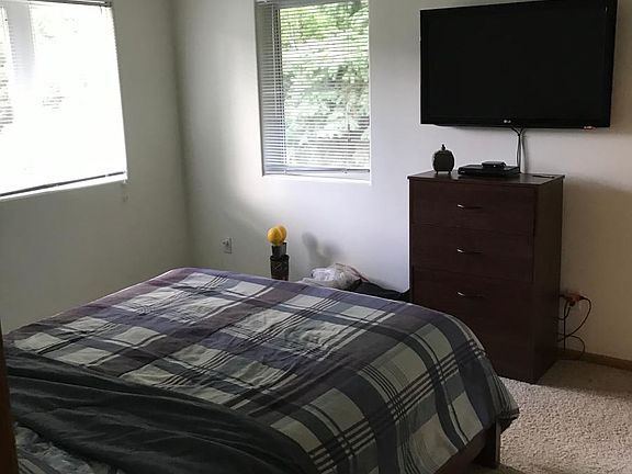 5th image of 1559 Arkwright St APT 1