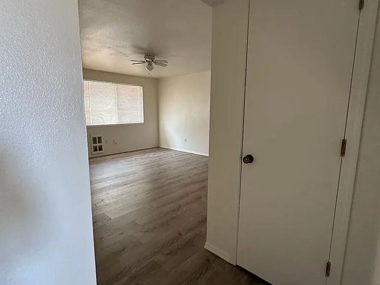 632 Van Ness Ave — Photo 13