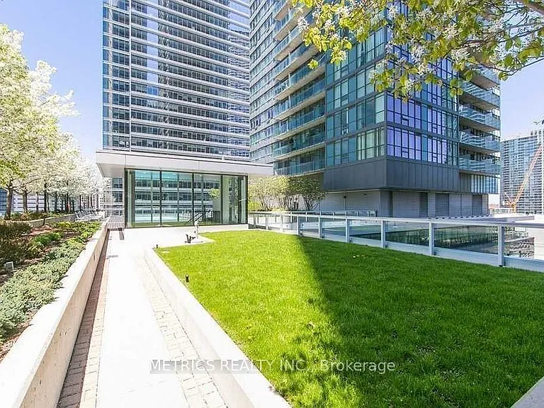 55 Bremner Blvd #2709 — Photo 21