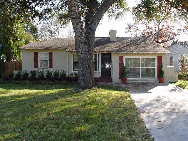 5126 W Mockingbird Ln