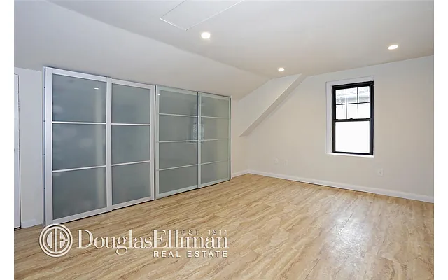 Rented by Douglas Elliman | media 23