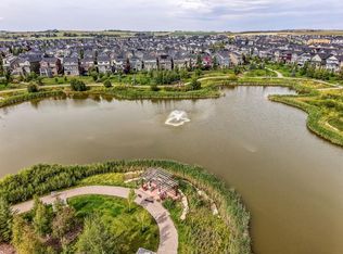 57 SW Sunset Cmn, Cochrane, AB T4C0M1