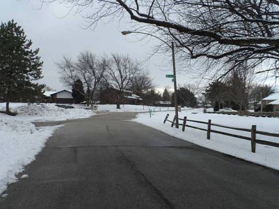 2nd image of 238 Wren Dr