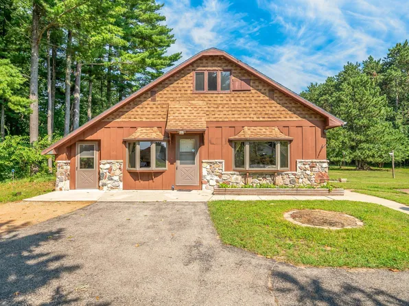 N1902 N Silver Lake Rd, Wautoma, WI 54982