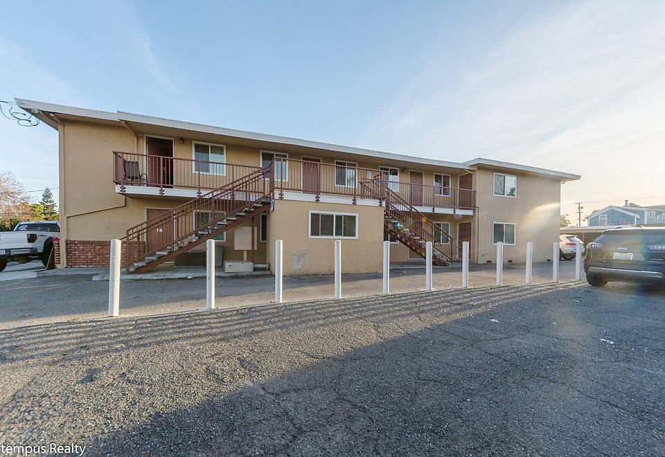 2nd image of 560 Lafayetteunit #1